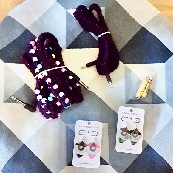 Electric Guitar Cable, Stereo Adapter, Audio Cable & Guitar Pick Earrings - Picture 1 of 9
